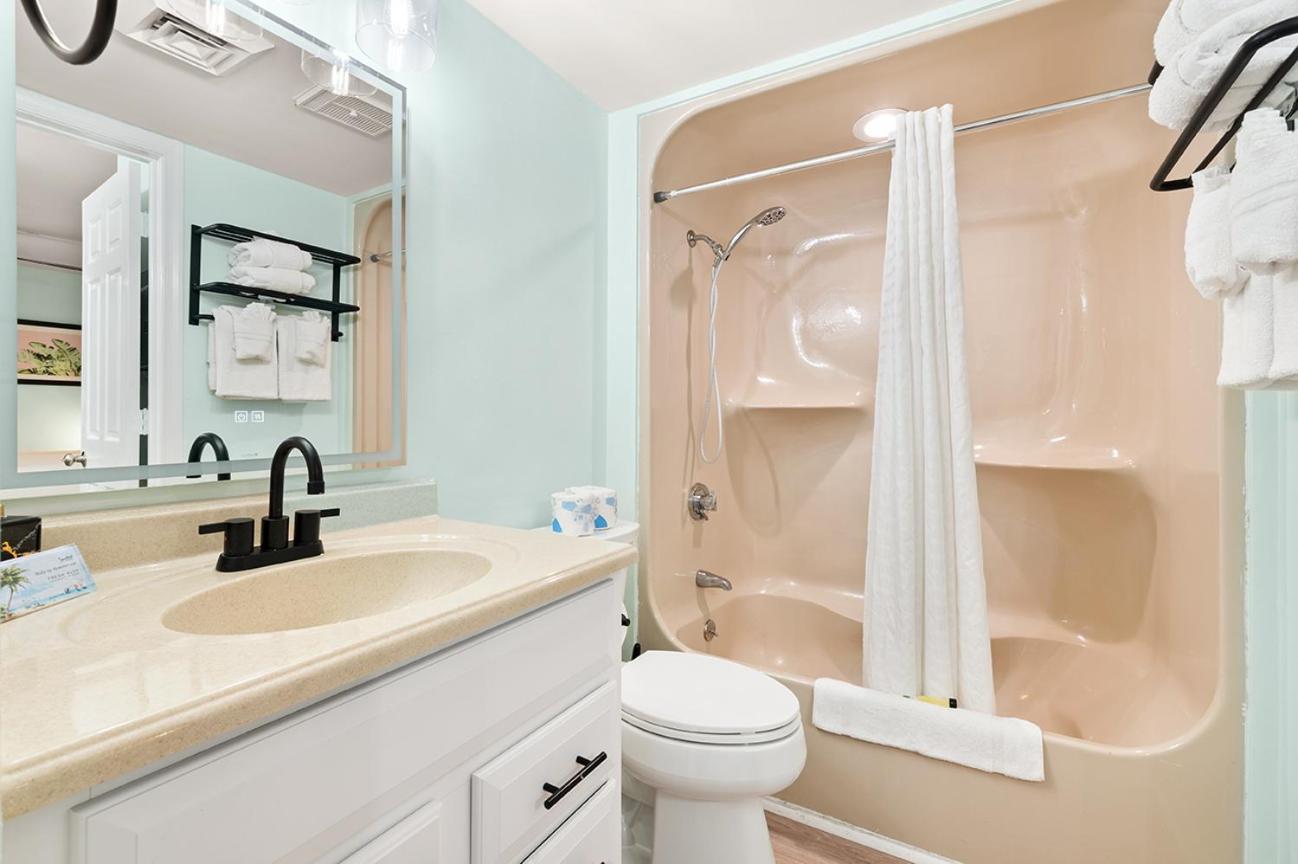 Cabana Palms - Oceanfront Renovated King Bed Sauna Миртл-Бич Экстерьер фото